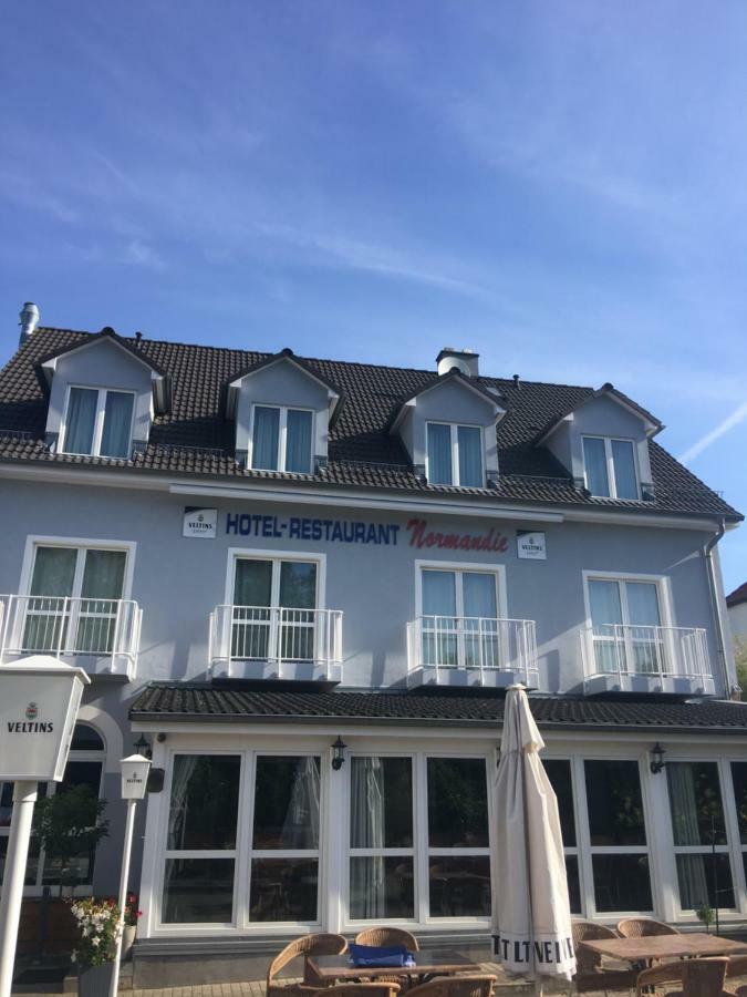 Hotel Restaurant Normandie Schildow Exterior photo